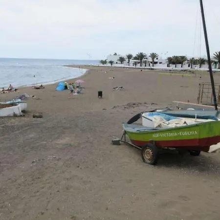 Apartamento Playa Honda Sleeps 4 Wifi *